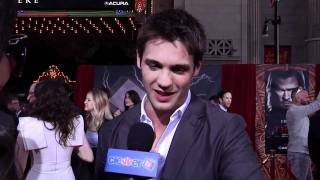 Famous Steven R. McQueen Talks "Jeremy & Bonnie" Romance On 'The Vampire Diaries' Profile