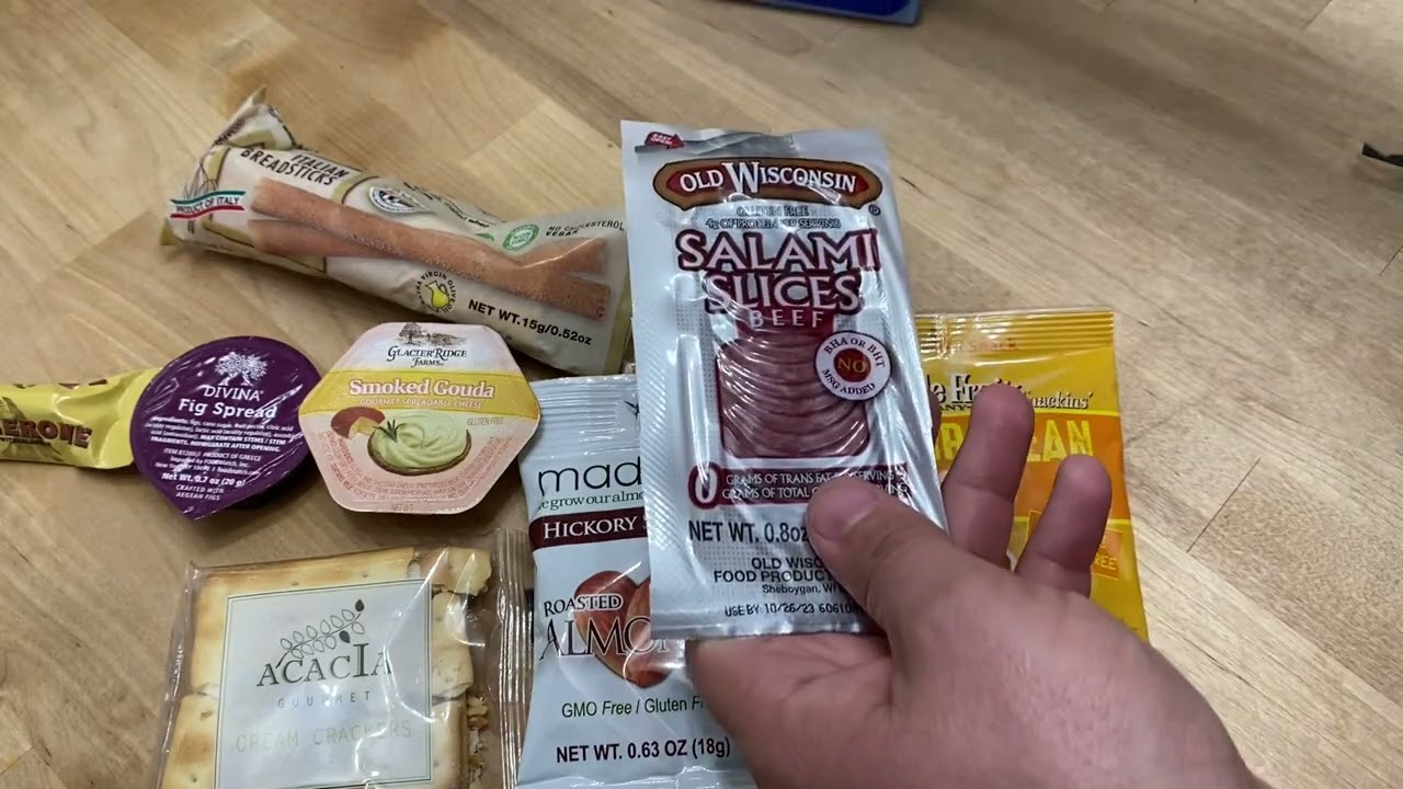 Kid's Snackbox On United Airlines - Live and Let's Fly