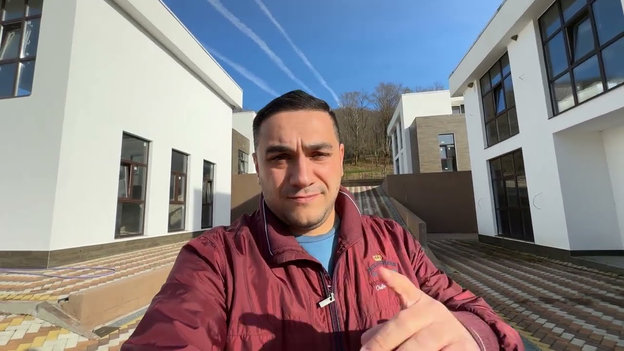 Ликвидация: Дом в Сочи, вокруг Лес и горы. 