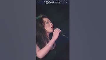 Trời đã khuya rồi đây, Trăng chênh chếch xuyên ánh qua mành, Trời đã khuya rồi đây, Mưa trên xóm...