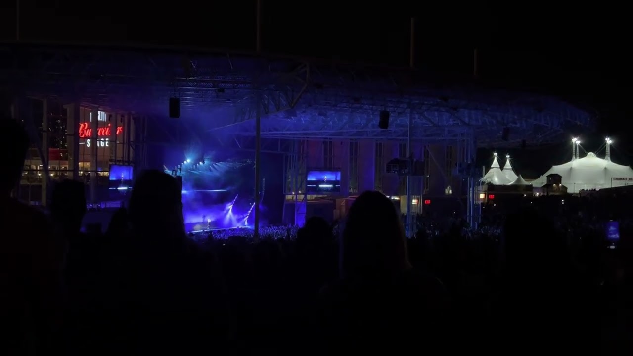 Halsey - Without Me | Budweiser Stage, Toronto, Ontario