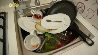 Running Cold Water Over a Hot Pan Will Ruin Your Cookware and Become a Safety Hazard