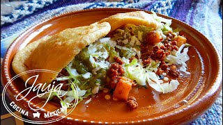 Gorditas de Maíz Rellenas de Frijol y Papa con Chorizo