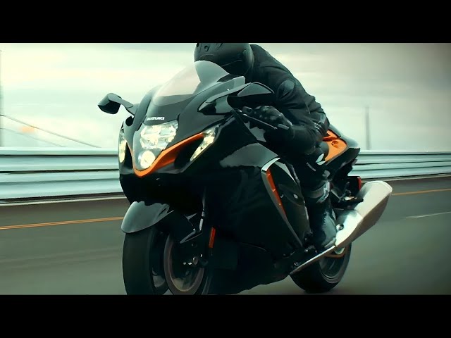スズキ　GSX1300R ハヤブサ Suzuki GSX 1300 R Hayabusa 2022 vs Kawasaki Ninja ZX-10RR 2021