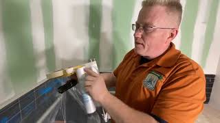 Using a 3M Handmasker With Plastic for Painting - Spencer Colgan