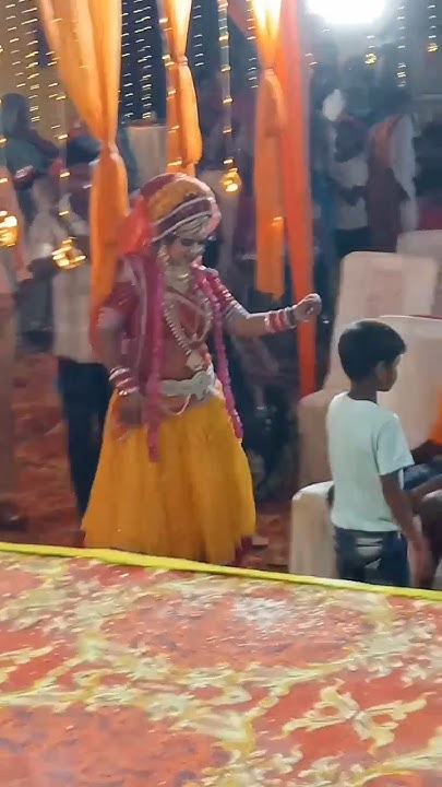 holi aayi radhe chunariya sambhal