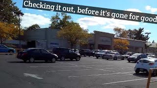 Supermarket Checkout: A Small Stop & Shop, about to disappear for good - Highland Park, NJ