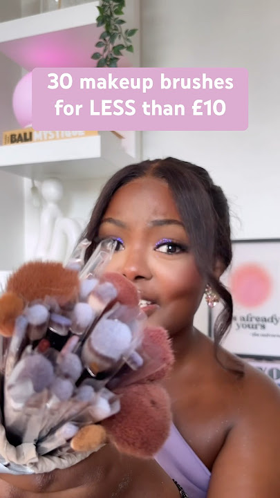30 makeup brushes for less than ONE???