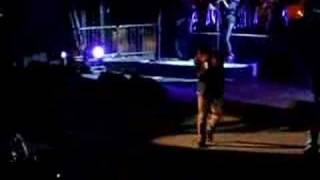 Kanye West - thru the wire (live)