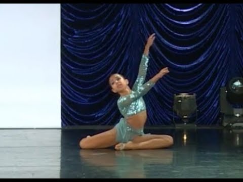 Alejandra Del Castillo - Believe (The Dance Awards Orlando) jumping a car