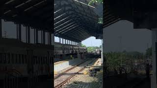 PROSESI KEBERANGKATAN KA PENATARAN DARI STASIUN WLINGI