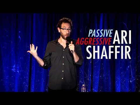 Video: Ari Shaffir Neto vrijednost: Wiki, oženjen, porodica, vjenčanje, plata, braća i sestre