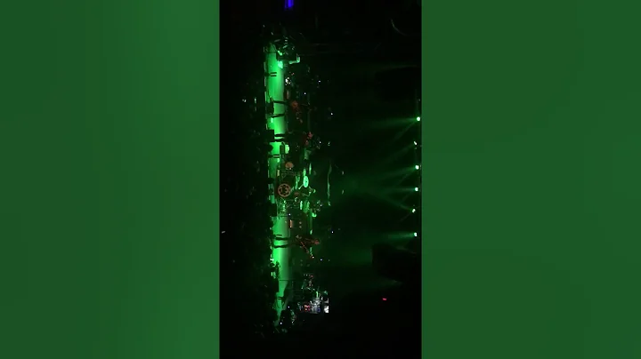 Crown The Empire - Memories of a Broken Heart (Live)