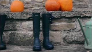 Autumn: Falling Leaves & Wellies #SlowLivedMoments in Italy
