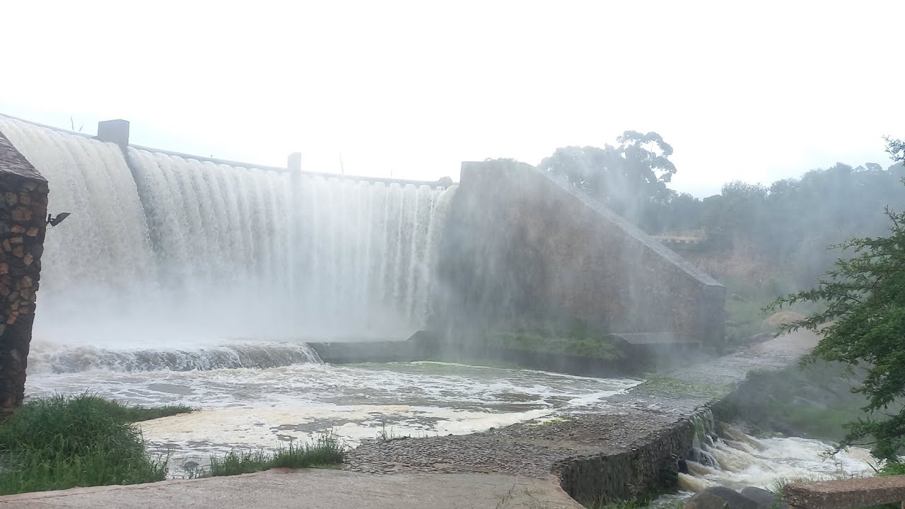 Experience the breathtaking beauty of the waterfall at Cradle Moon| 4K ASMR 