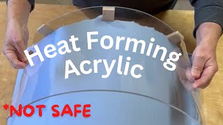 Form Bending Sheet Acrylic for a Curved Display Case