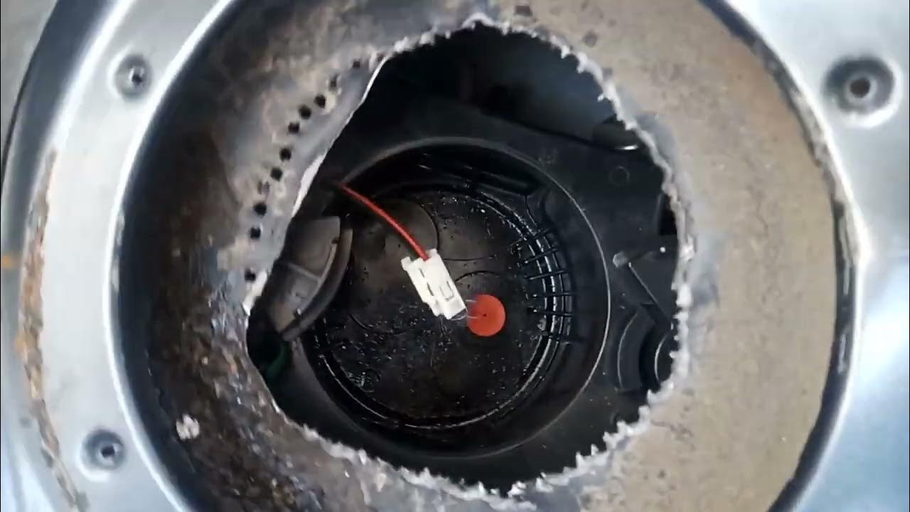 Mercedes Benz 2007 E350 fuel pump removal - YouTube