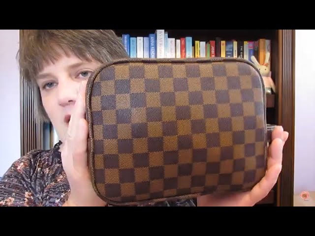 Comparing the Daisy Rose, Luxouria & Wodkeis Brown Checkered Makeup Bags