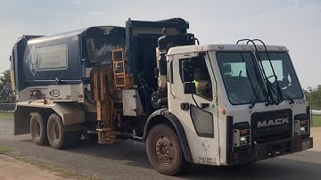 ( 110050 Waste Connections) Mack LR Labrie Atomizer Garbage Truck