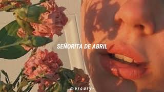 Smile April Lady Traducida Al Español