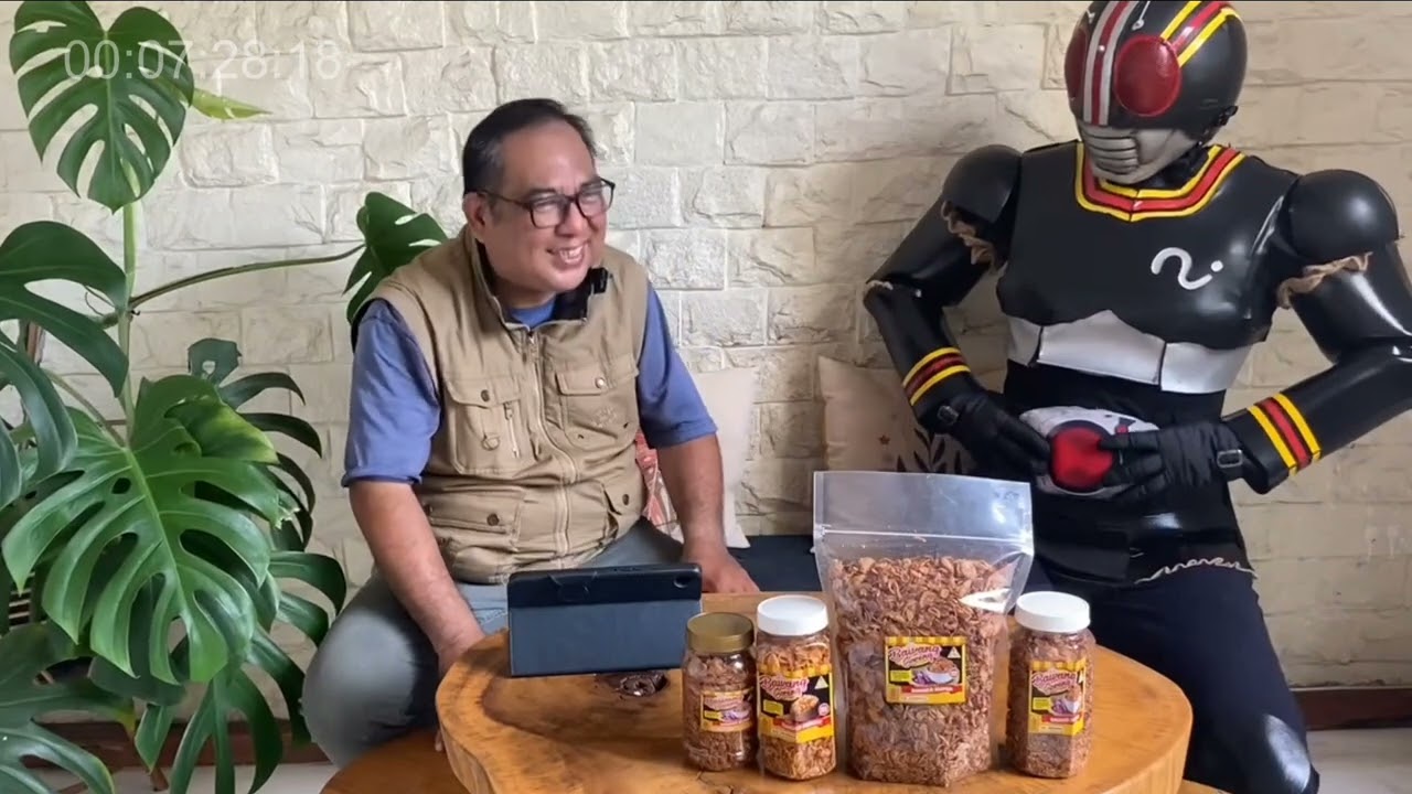 Wake Up, Hero! Get Your Glory!