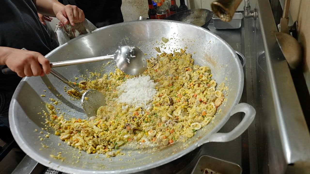 PECAH REKOR TANTANGAN PEDAGANG BIKIN NASI GORENG 1 PORSI 2 JUTA ! SAMPE BINGUNG PANIK