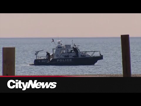 14-year-old boy dies while swimming at Toronto beach