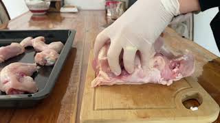 Yaka Mikrofonumu Deniyorum Bağ Evinde Yemek Hazırlarken