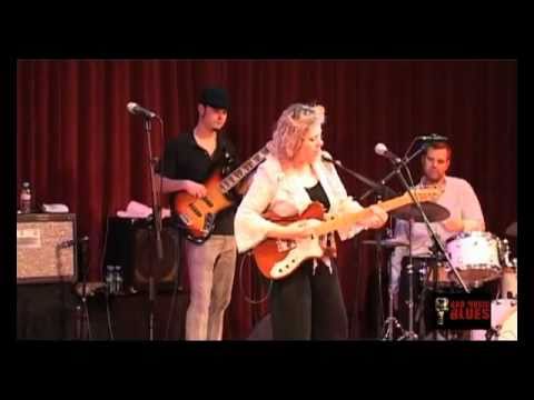 BIG MAMA & THE CRAZY BLUES BAND - HIT THE ROAD JAC...