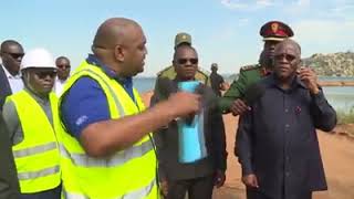 "UKAGUZI MRADI WA UJENZI WA MELI MWANZA "MH. MAGUFULI AMWAMBIA MKANDARASI - NAKUPA ONYO LA MWISHO"