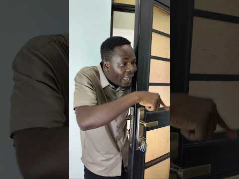 Who is outside?? 🙆🙆🤣🤣 #shorts #trending #funny #youtubeshorts