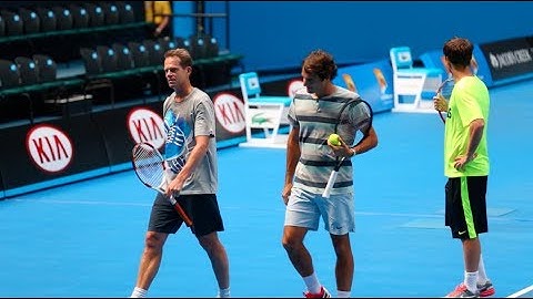 Federer and Edberg warm up - 2014 Australian Open