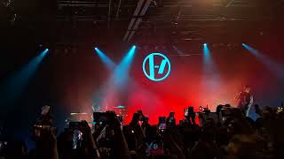 Twenty One Pilots - Guns for Hands. An Evening With TØP Live at Mexico City