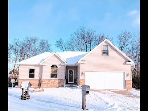 5451 Turtle Cove Pkwy, Flint, MI home video tour