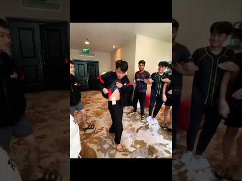 RHK দের অসাধারণ নাচ @RedHawksOfficials #viralvideo
