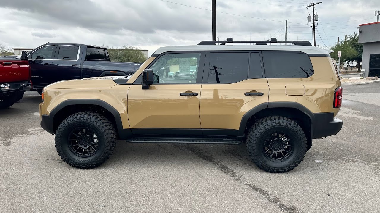 2024 Toyota Land Cruiser HYBRID 4x4