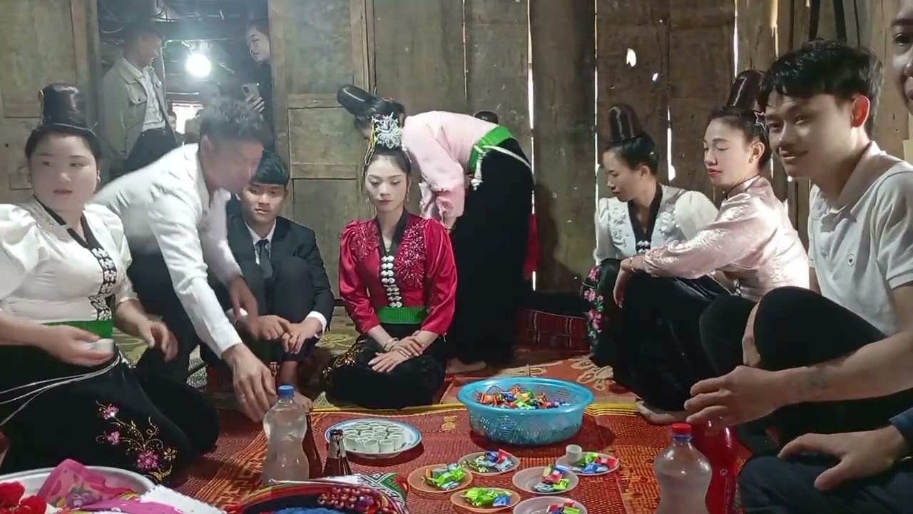 Mời cả nhà đón xem video ủng hộ nhé 