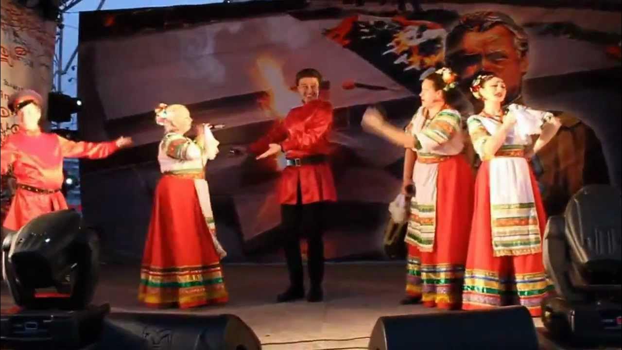 Как по горкам по горам песня шаляпин. Как по горкам по горам песня шаляпин. Как по горкам по горам песня шаляпин. Как по горкам по горам песня шаляпин. Веселись народ шаляпин и дуэт свои.