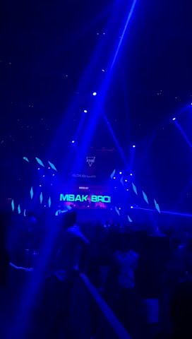 Kemeriahan Party di Ibiza Club' Surabaya