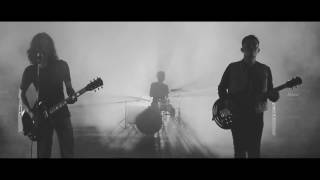 Video thumbnail of "SOLOENSIS - SMOKERS REBEL YOUNGER (OFFICIAL CLIP)"