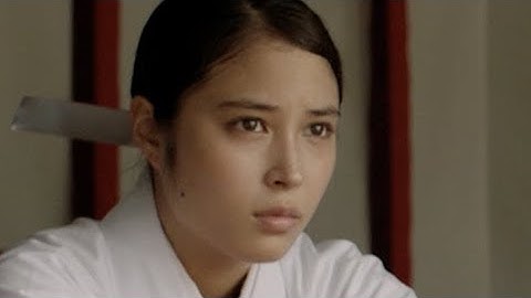 広瀬アリスが豪快やさぐれ巫女を快演／映画『巫女っちゃけん。』予告編
