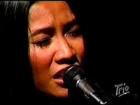 Anggun песни. Анггун солистка -энигма. Anggun песни. Anggun песни. Anggun virly.