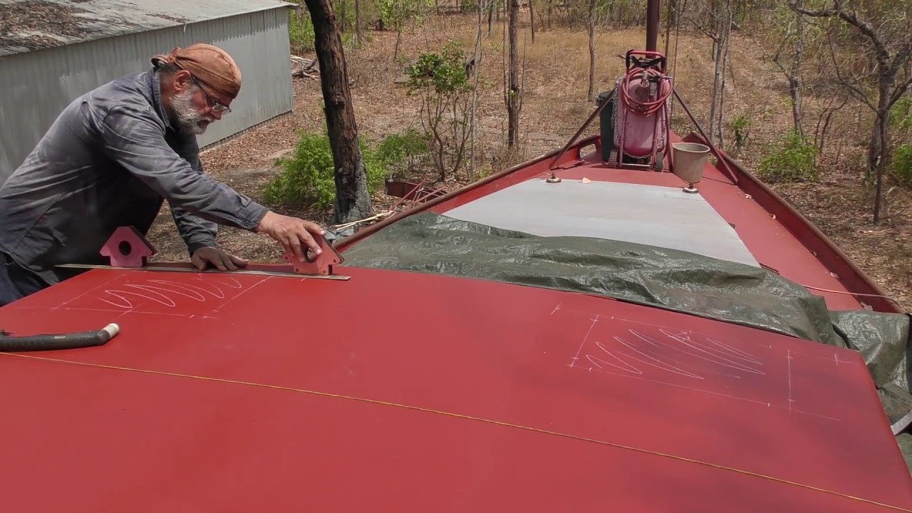 Pilot House - Rust removal and Hatch cut-outs