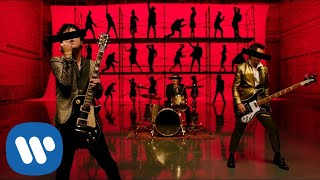 Green Day - Father Of All… [Official Music Video]