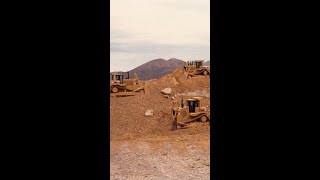 What Was Caterpillar Like In The 90s?
Same job. Different decade. 💪 What Was Caterpillar Like In The 90s?