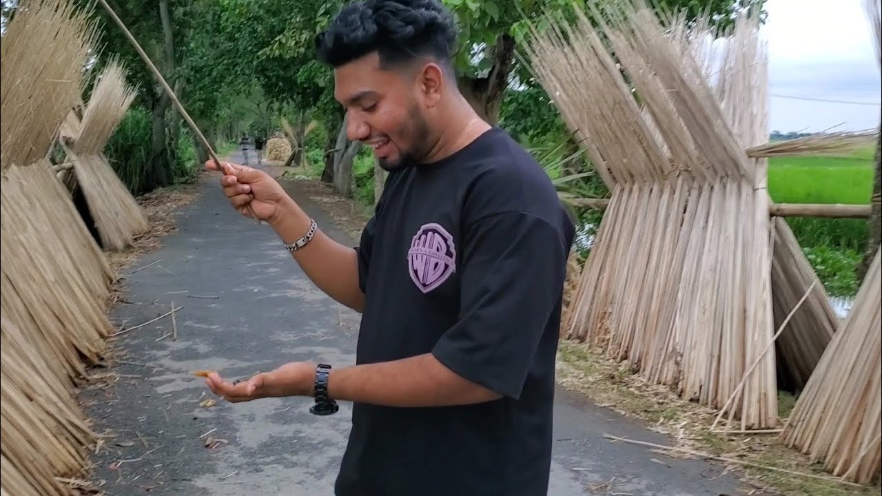 মাছ মারতে গেলাম বরশি দিয়ে  কি মাছ পেলাম আপনাদেরকে তাই দেখাবো village video 99 