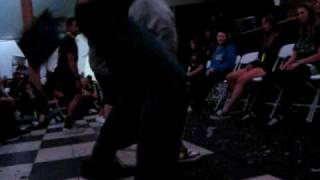 Hypnotist- Shake Your Part 2.Avi