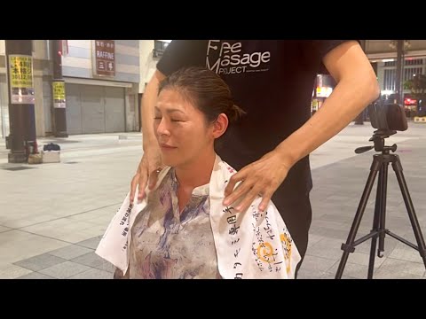 ASMR 肩こりのマッサージ好き女性は静かに堪能する