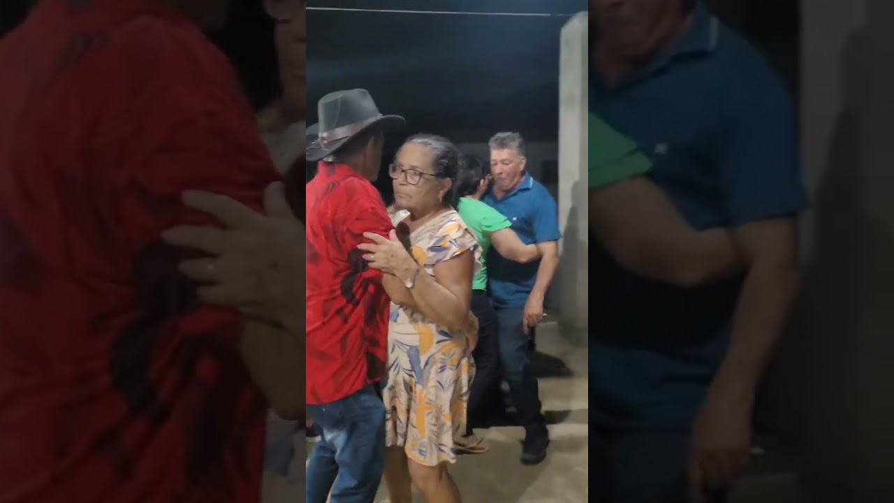 Jhonatas dos teclados🎹🎤na vazea da madeira festa de batizado Tanque Novo Ba