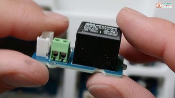 Plug and play with the seeedstudio grove system